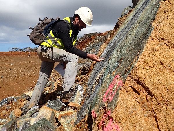 Stephane sur le terrain en NC